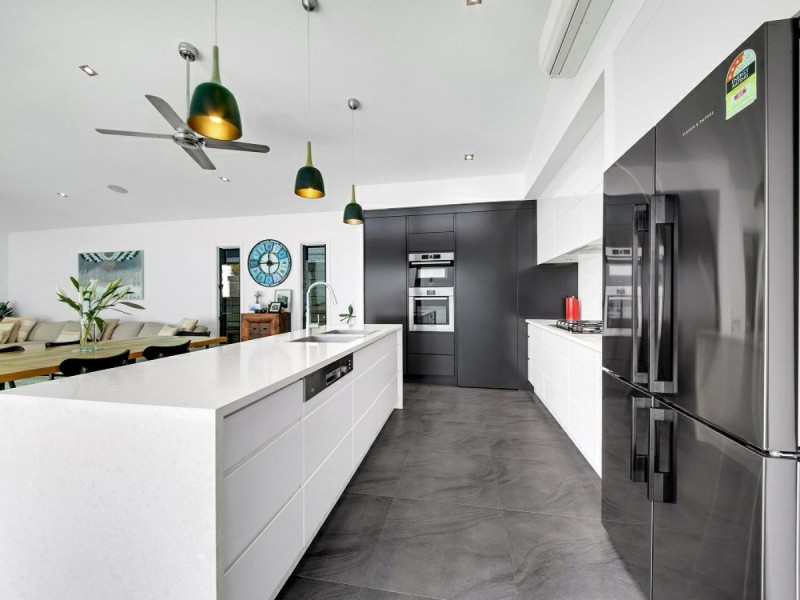 15 Tina Drive, Tannum Sands QLD 4680