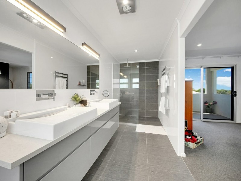 15 Tina Drive, Tannum Sands QLD 4680