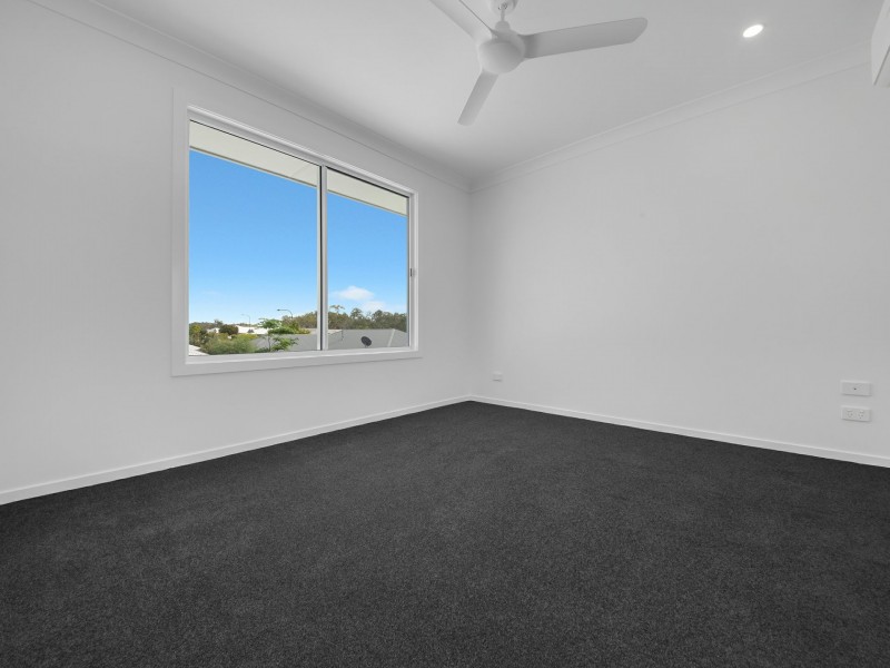 6 Barambah Parade, Boyne Island QLD 4680