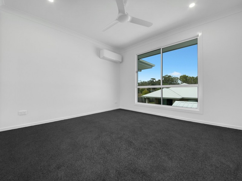 6 Barambah Parade, Boyne Island QLD 4680