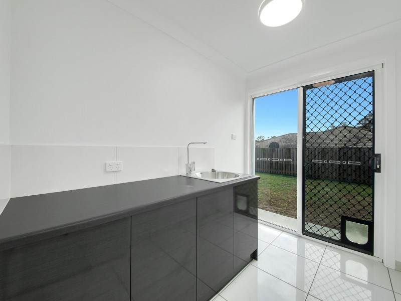 6 Barambah Parade, Boyne Island QLD 4680