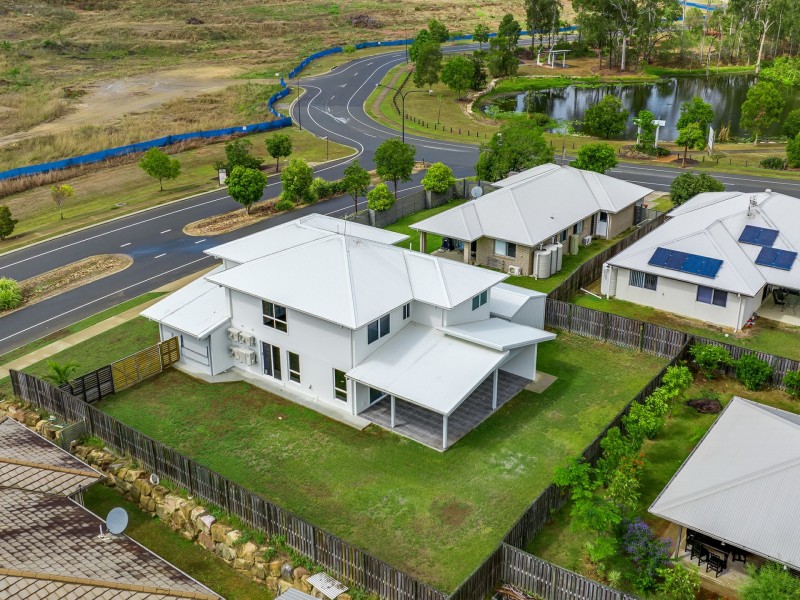 6 Barambah Parade, Boyne Island QLD 4680