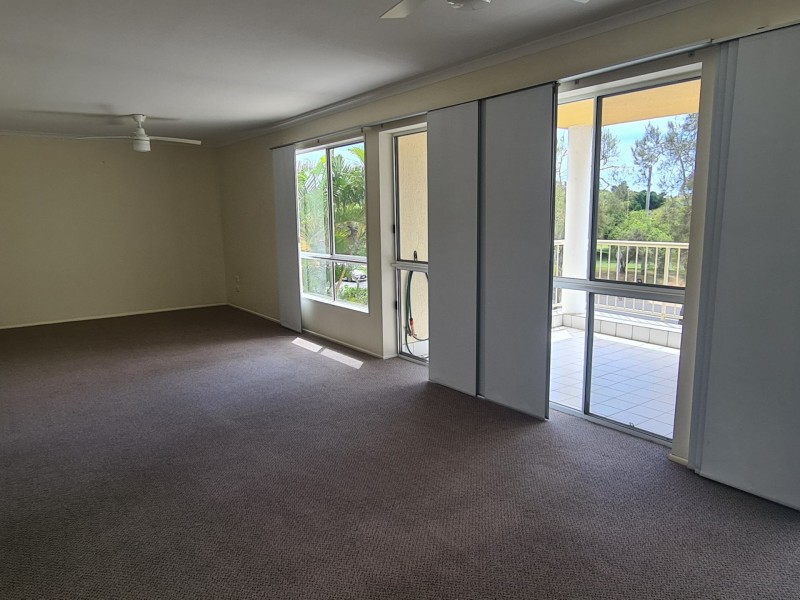 2/4 Pittsbay Crescent, Boyne Island QLD 4680