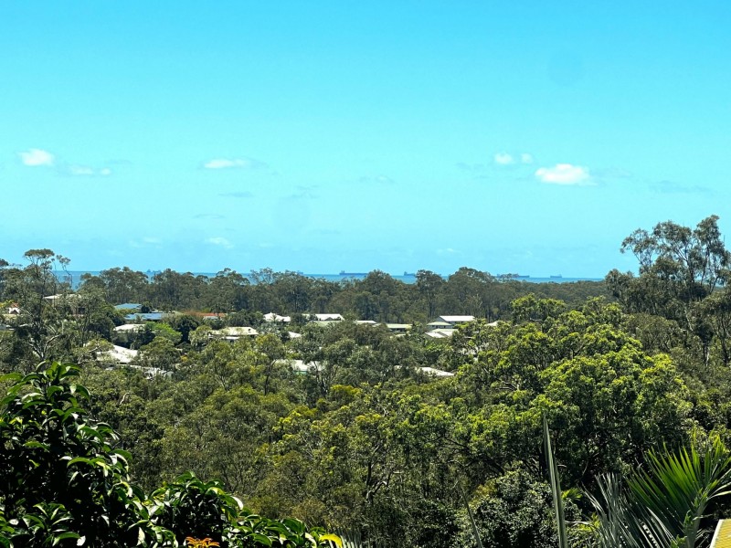 25 Sayre Crescent, Boyne Island QLD 4680