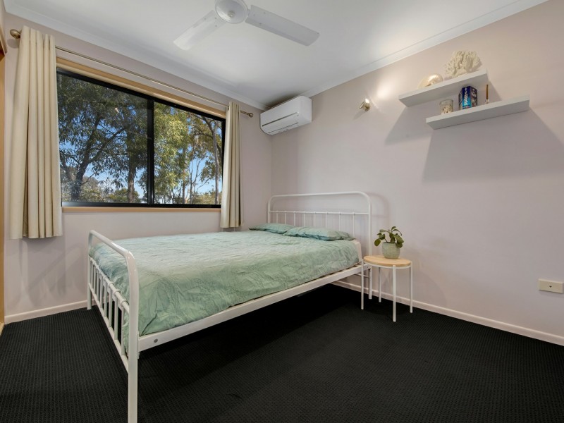 25 Sayre Crescent, Boyne Island QLD 4680