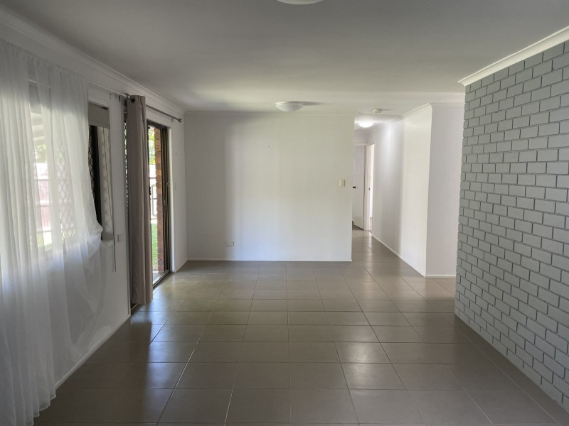 1/12 Andrew Court, Boyne Island QLD 4680