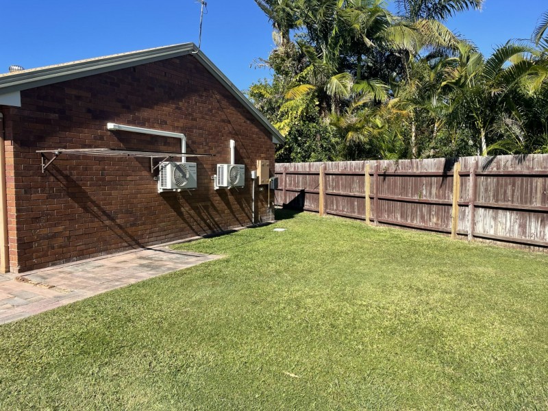 1/12 Andrew Court, Boyne Island QLD 4680