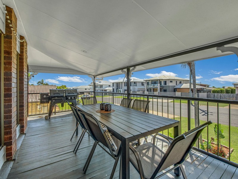 9 Caledon Street, Tannum Sands QLD 4680