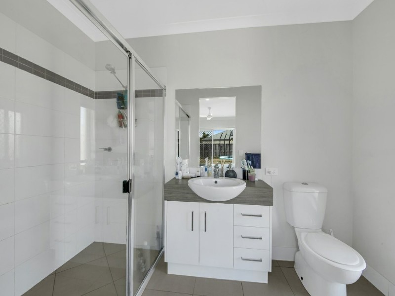 43 Clover Crescent, Boyne Island QLD 4680