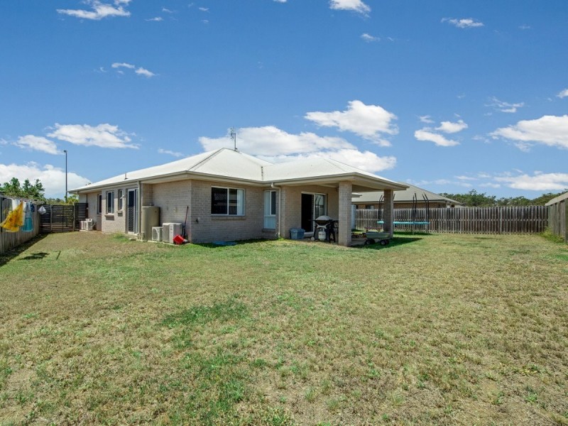 43 Clover Crescent, Boyne Island QLD 4680