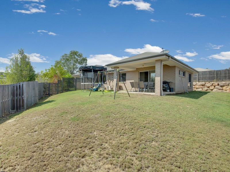 2 Buchanen Street, Boyne Island QLD 4680
