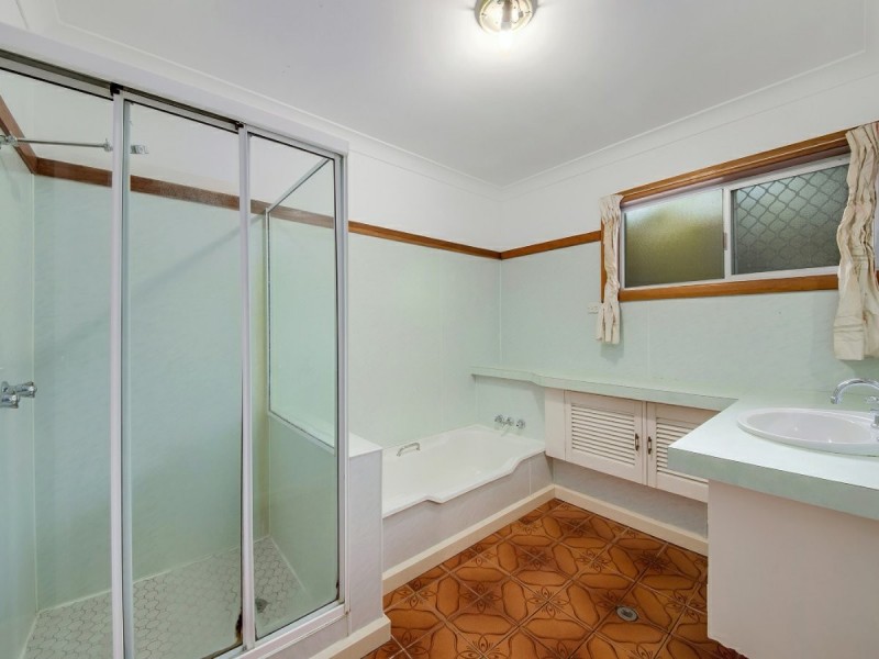 25 Elizabeth Street, Tannum Sands QLD 4680
