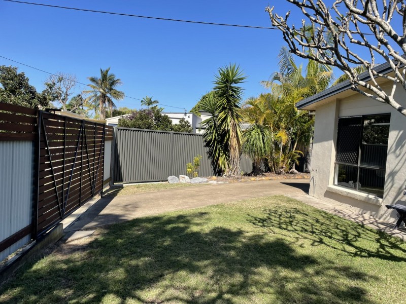 18 Bellemere Court, Boyne Island QLD 4680