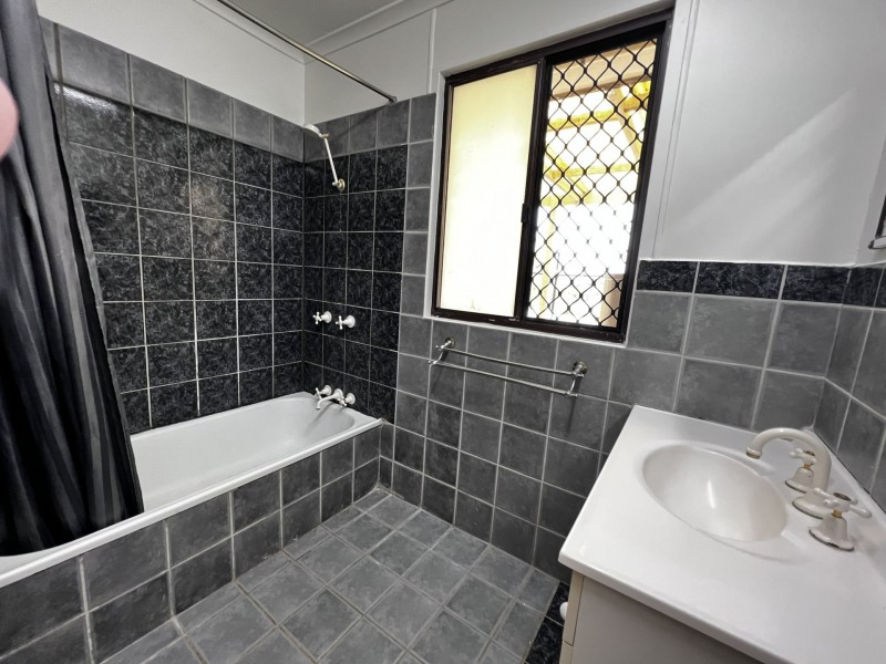 11 Kylee Crescent, Calliope QLD 4680