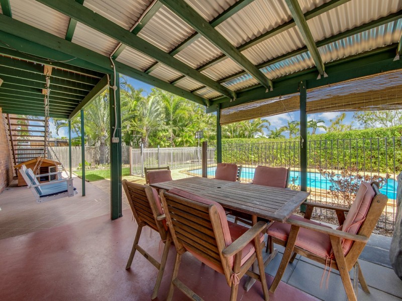 14 Winnecke Road, Tannum Sands QLD 4680