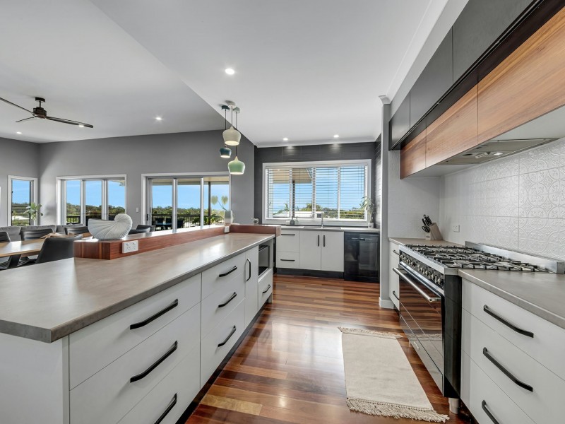 8 Darragh Street, Tannum Sands QLD 4680
