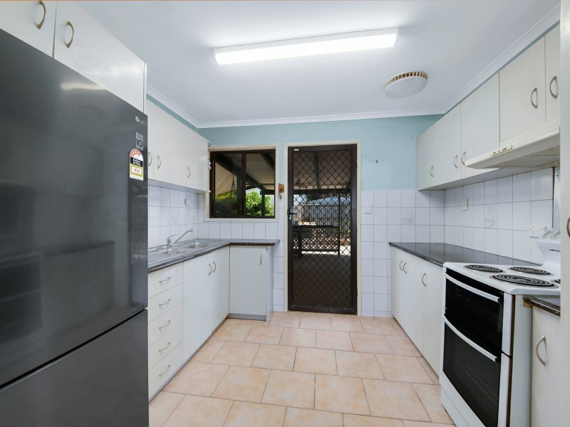 6 Quaringa Close, Boyne Island QLD 4680