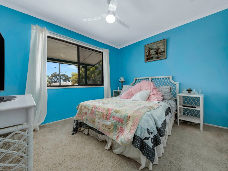 6 Quaringa Close, Boyne Island QLD 4680