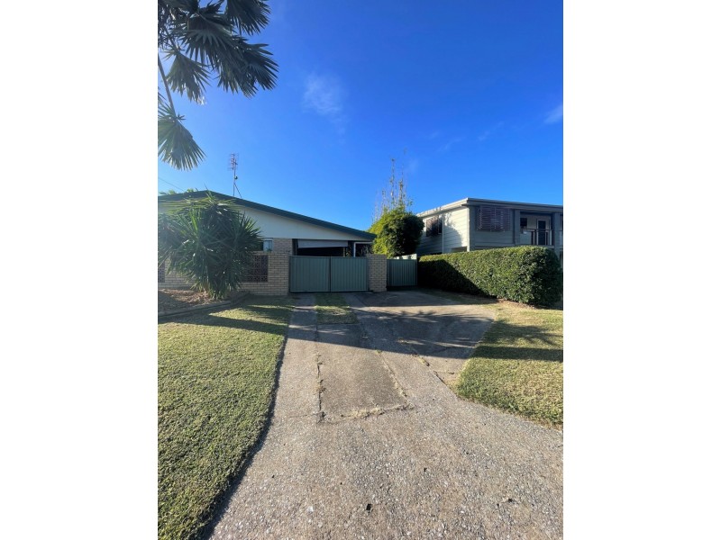 2/14 ALEXANDER ST, Boyne Island QLD 4680