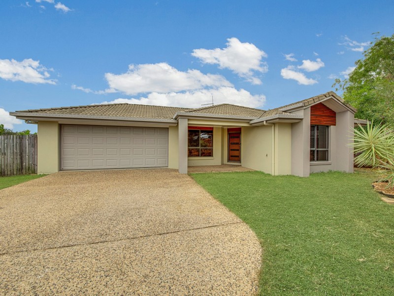 5 Moondarra Court, Clinton QLD 4680