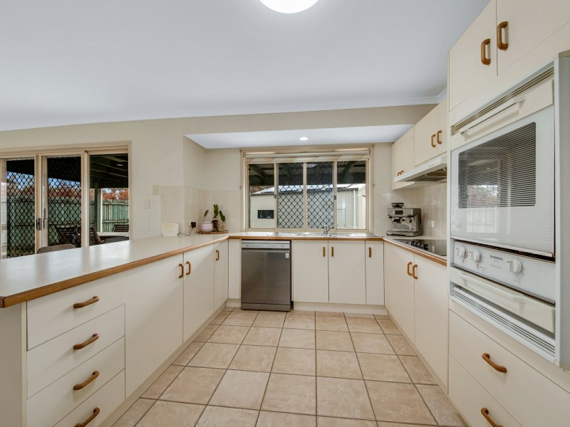 5 Minya Close, Boyne Island QLD 4680