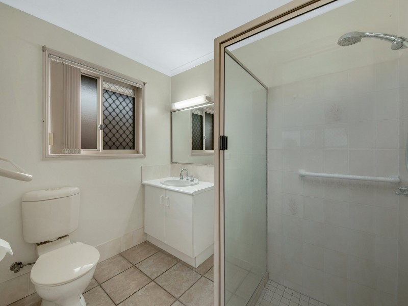 5 Minya Close, Boyne Island QLD 4680