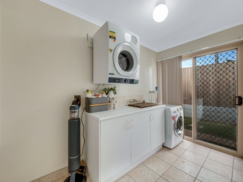5 Minya Close, Boyne Island QLD 4680