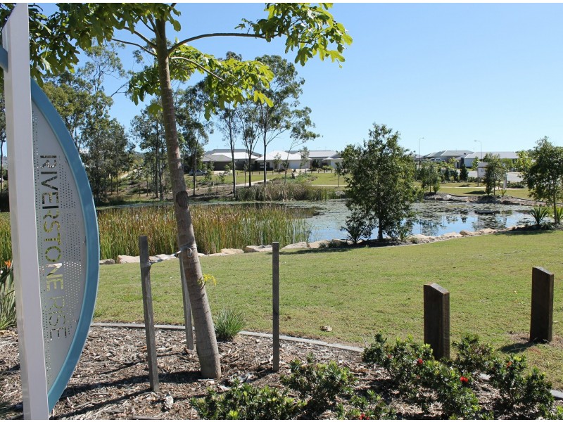 49 Clover Crescent, Boyne Island QLD 4680