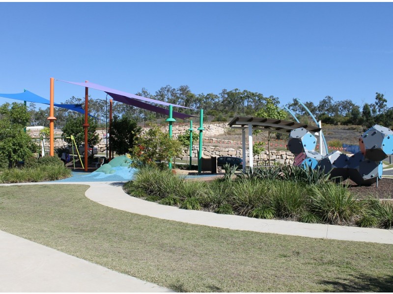 49 Clover Crescent, Boyne Island QLD 4680
