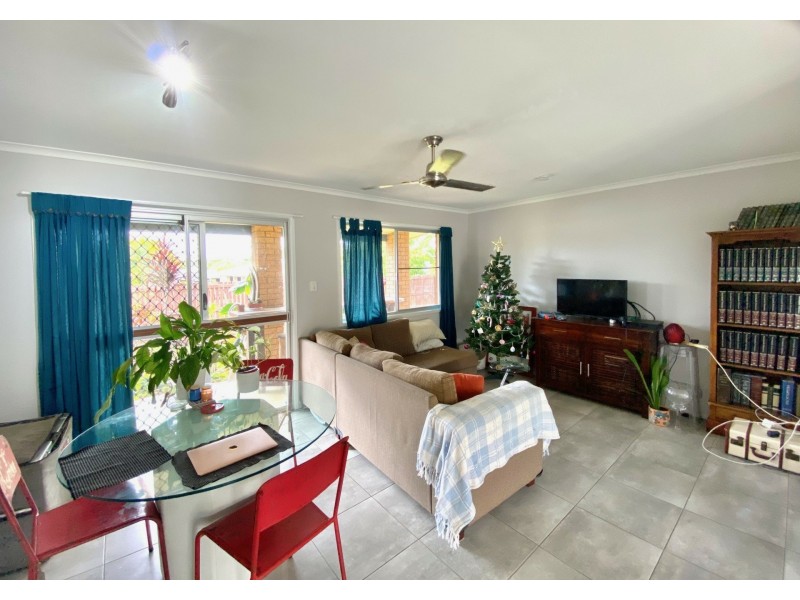 4 Bass Street, Boyne Island QLD 4680