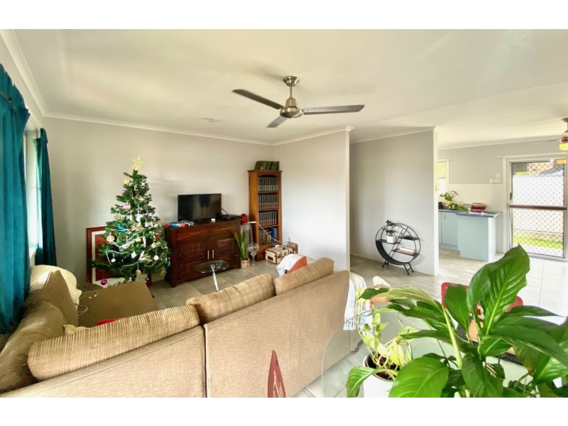 4 Bass Street, Boyne Island QLD 4680