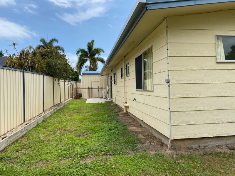 4 Bass Street, Boyne Island QLD 4680