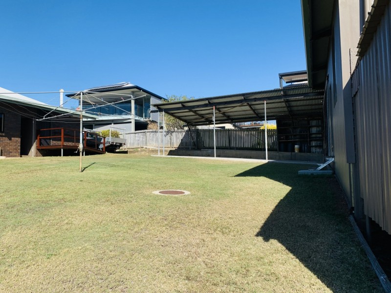 21 Boles Street, West Gladstone QLD 4680