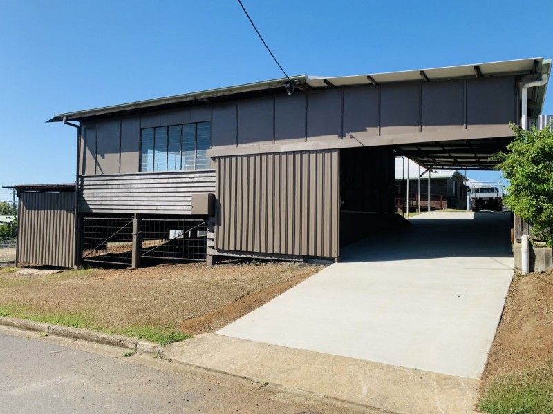 21 Boles Street, West Gladstone QLD 4680