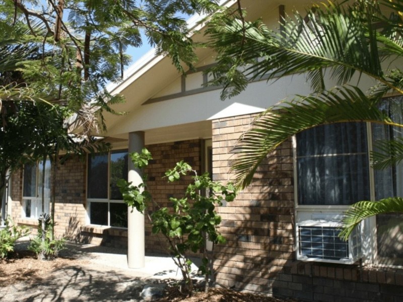 13 Davina Street, Boyne Island QLD 4680