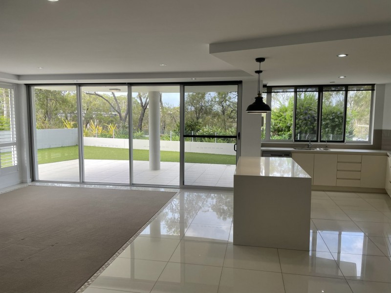 1/2 The Promenade, Boyne Island QLD 4680