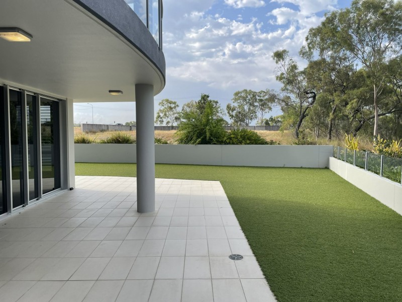 1/2 The Promenade, Boyne Island QLD 4680