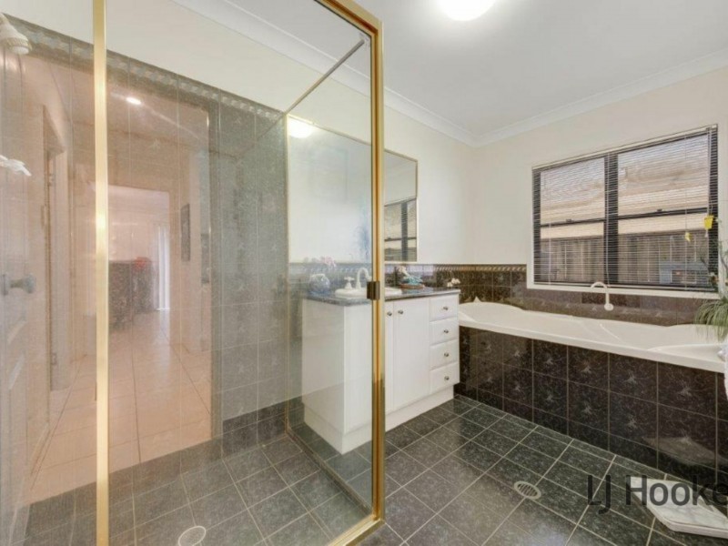 27 Pryde Street, Tannum Sands QLD 4680