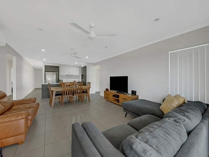 43 Clover Crescent, Boyne Island QLD 4680