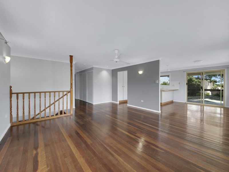 86 Booth Avenue, Tannum Sands QLD 4680