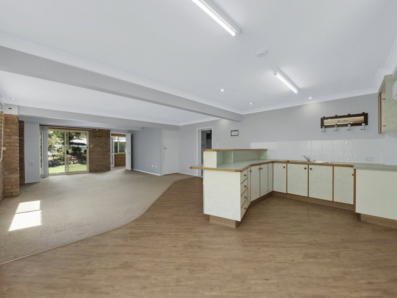 86 Booth Avenue, Tannum Sands QLD 4680