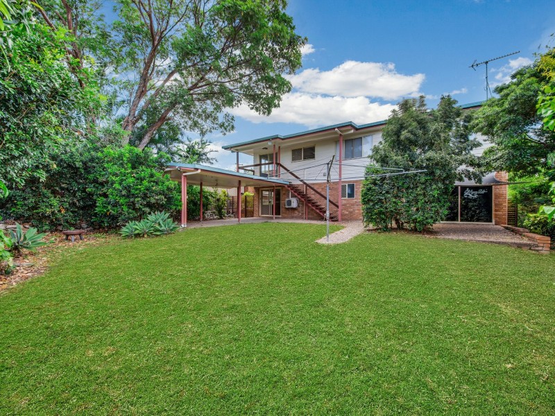 86 Booth Avenue, Tannum Sands QLD 4680