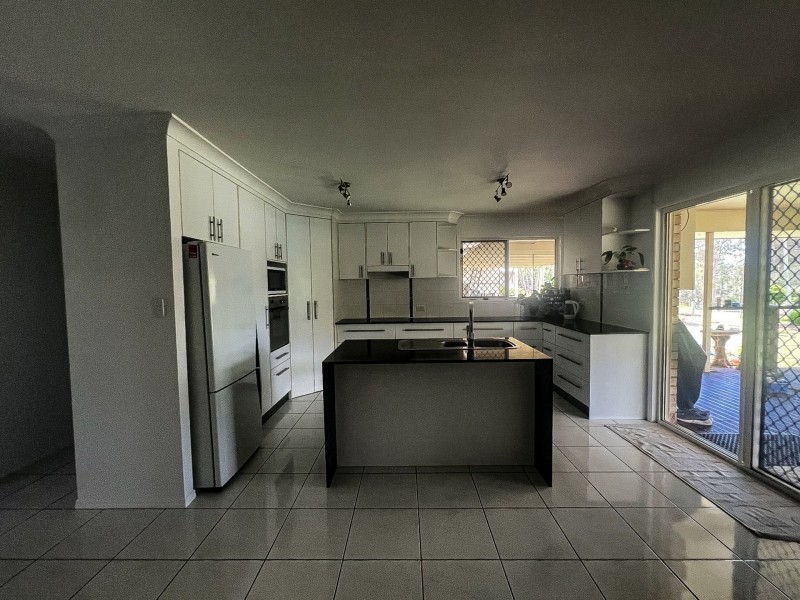 8 Coal Crescent, Tannum Sands QLD 4680