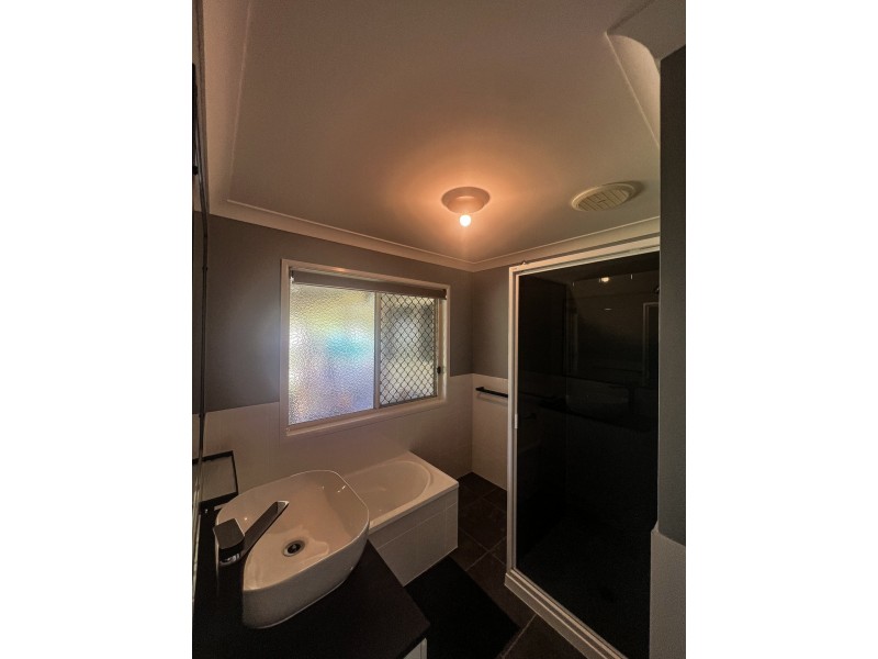 8 Coal Crescent, Tannum Sands QLD 4680