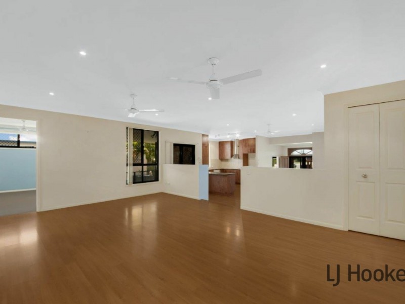 10 Lighthouse Drive, Boyne Island QLD 4680