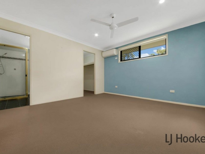 10 Lighthouse Drive, Boyne Island QLD 4680