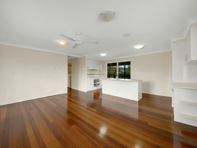 5 Alexander Street, Boyne Island QLD 4680