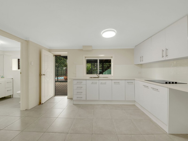 5 Alexander Street, Boyne Island QLD 4680