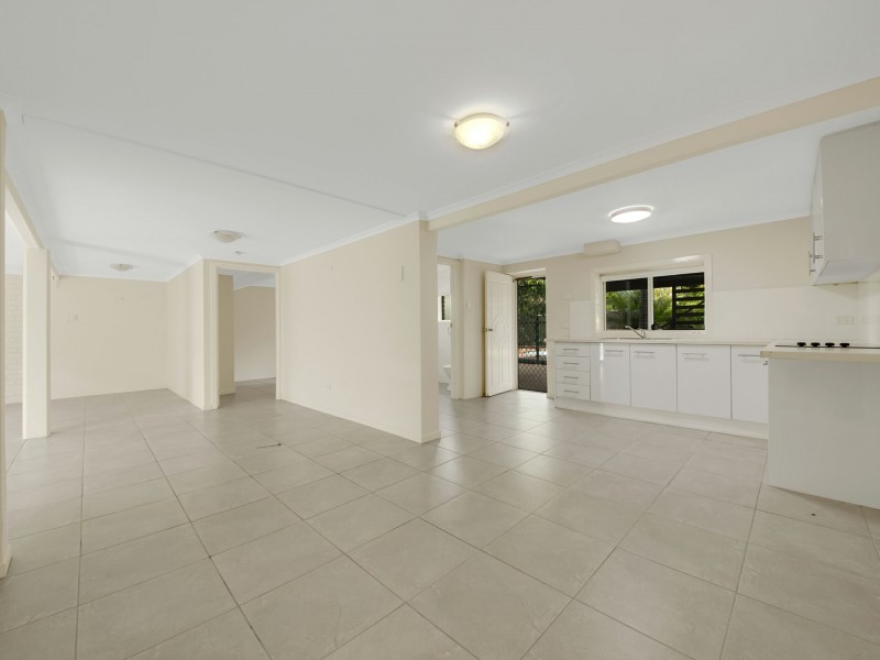 5 Alexander Street, Boyne Island QLD 4680