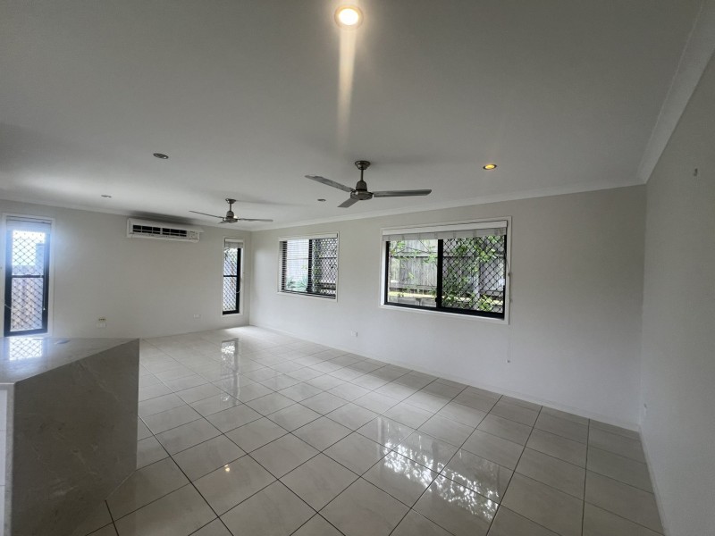 37 Pryde Street, Tannum Sands QLD 4680